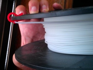 Filament bewaren doe je met vaccuumzakken en een filamentclip :)